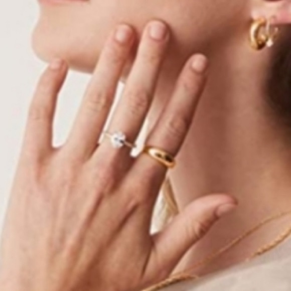 14k Gold Finish Stainless Steel Dome Ring Size 8 - Picture 4 of 5